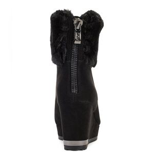 DKNY Nadra Wedge Boot